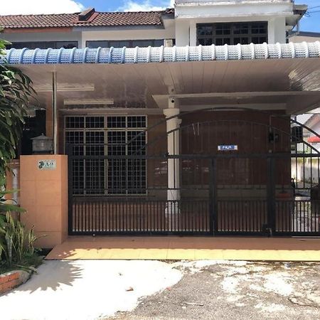 Naurah Homestay Sungai Petani Zewnętrze zdjęcie